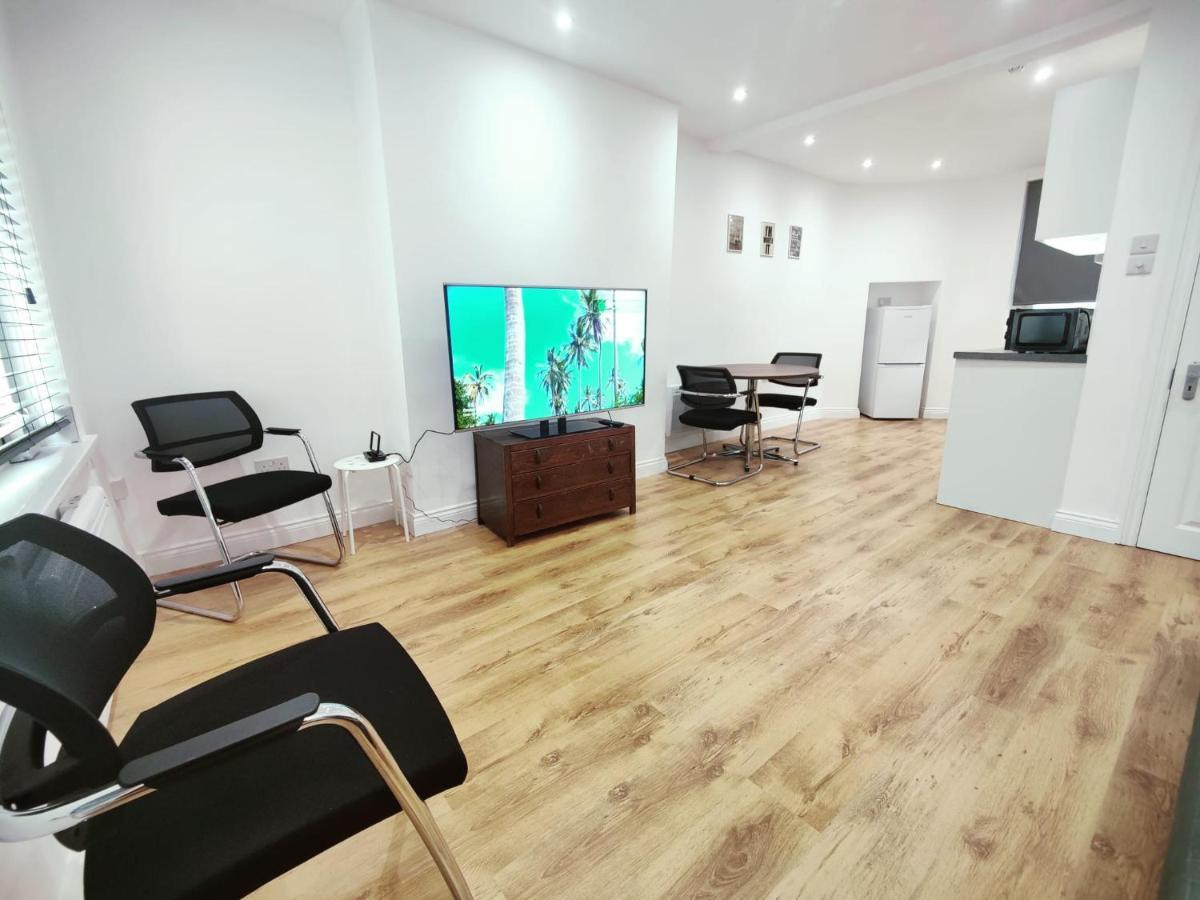 3 Bed Flat Close To Liverpool St & Brick Lane London Ngoại thất bức ảnh
